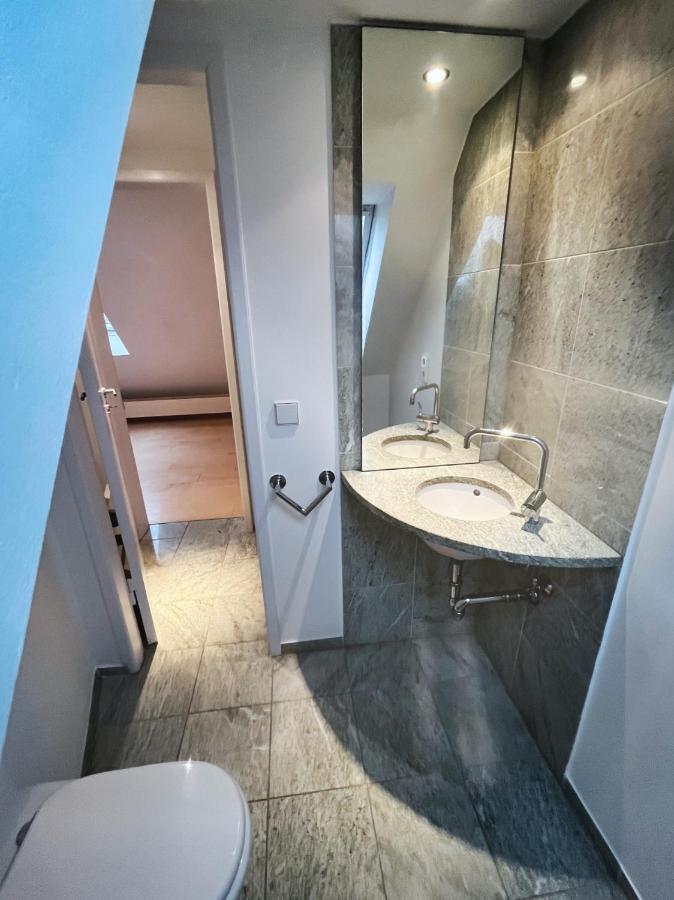 Appartamento Loft-Panoramablick-Hafen & Elbe! Amburgo Esterno foto
