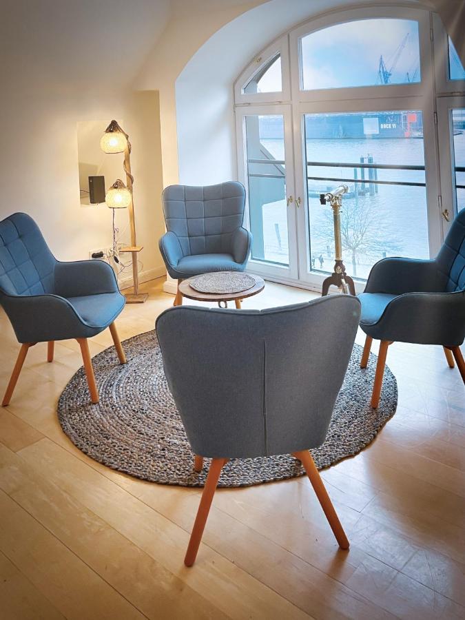 Appartamento Loft-Panoramablick-Hafen & Elbe! Amburgo Esterno foto